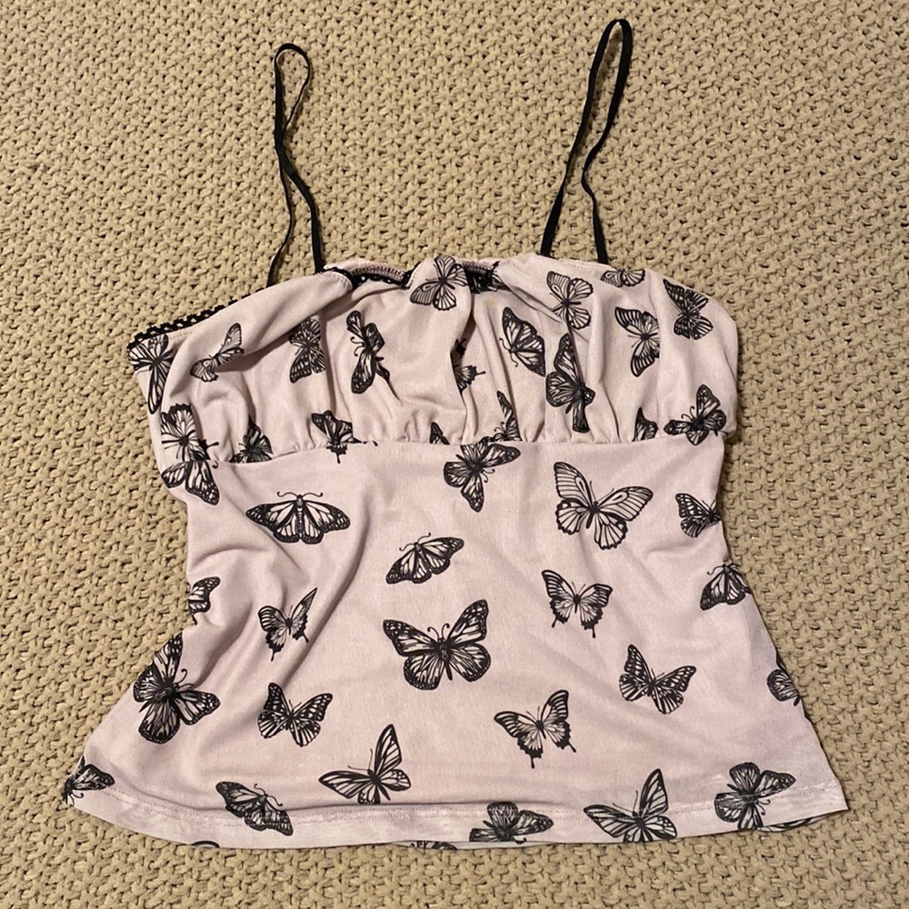 Pink with black butterflies top 🦋